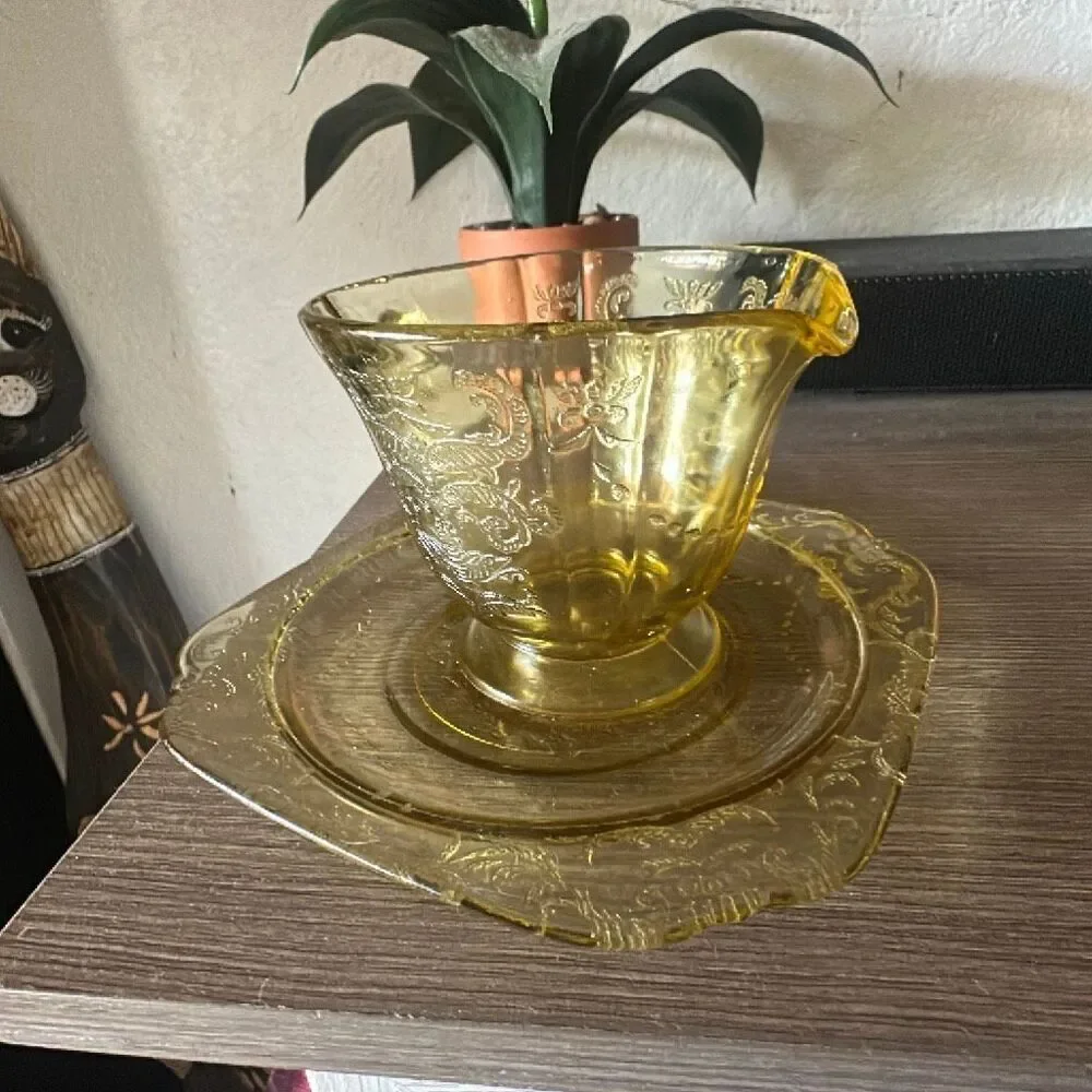 Vintage Federal Glass Yellow Depression Glass Creamer & saucer vintage glass